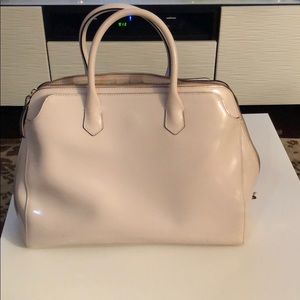 IACUCCI Leather Handbag